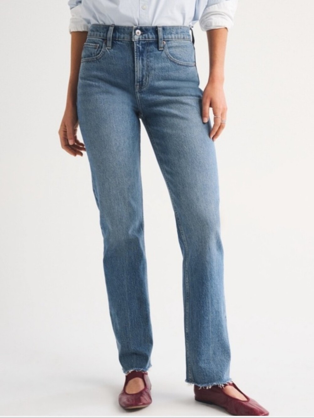 Abercrombie & Fitch The 90's Straight Mid Rise Jeans